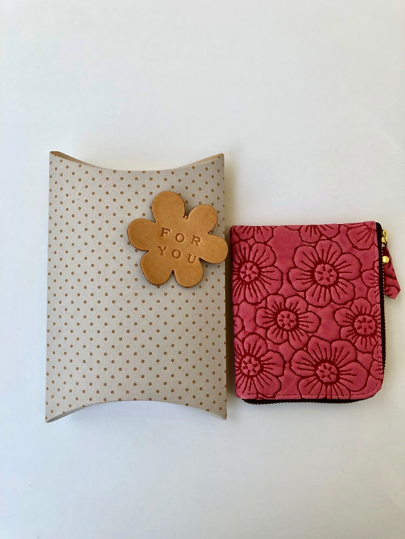 ピッグスキンのスリムなミニ財布　フラワー　7カラー 15枚目の画像