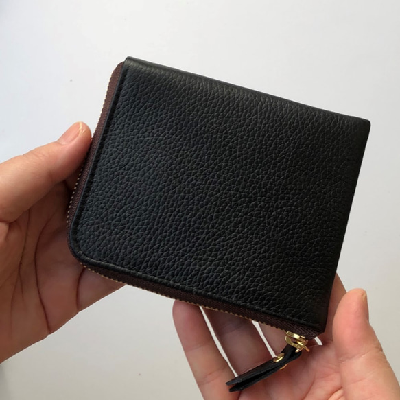 【ブラック】牛本革のスリムなミニ財布　シュリンク 2枚目の画像