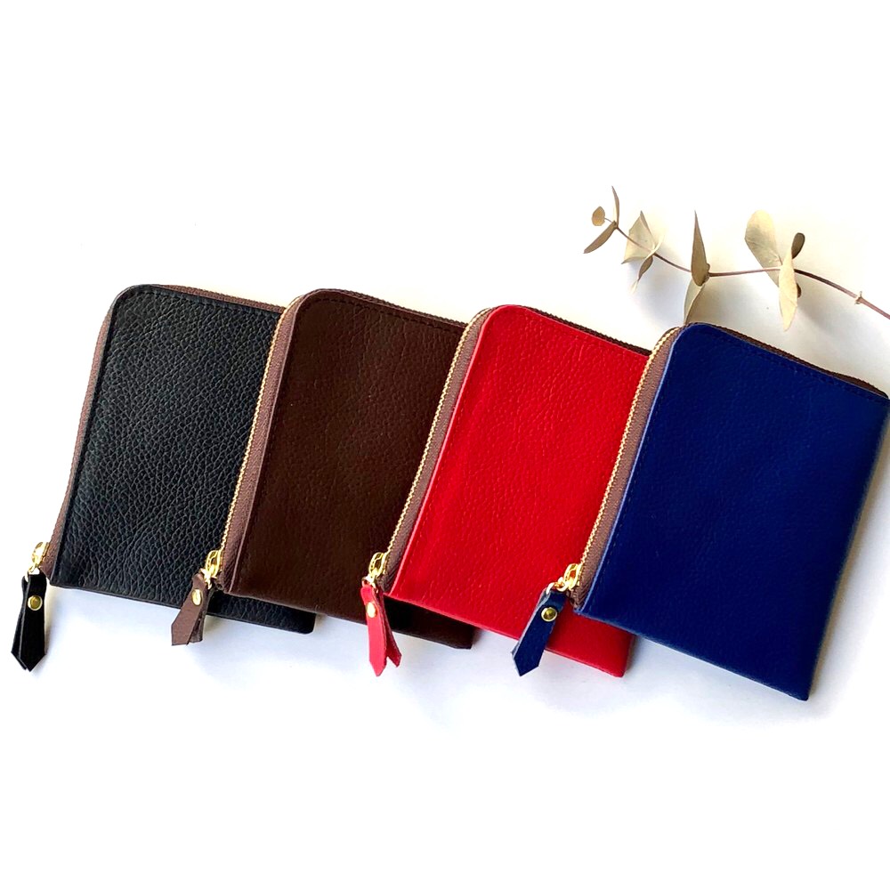 【ブラウン】牛本革のスリムなミニ財布　シュリンク