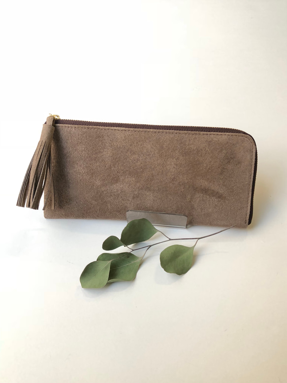 セミオーダー可】ピッグスエードのスリムな長財布 グレージュ 長