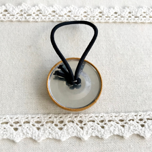 コスモス 【白】刺繍 くるみボタン ヘアゴム ヘアゴム ここ☆なっつ