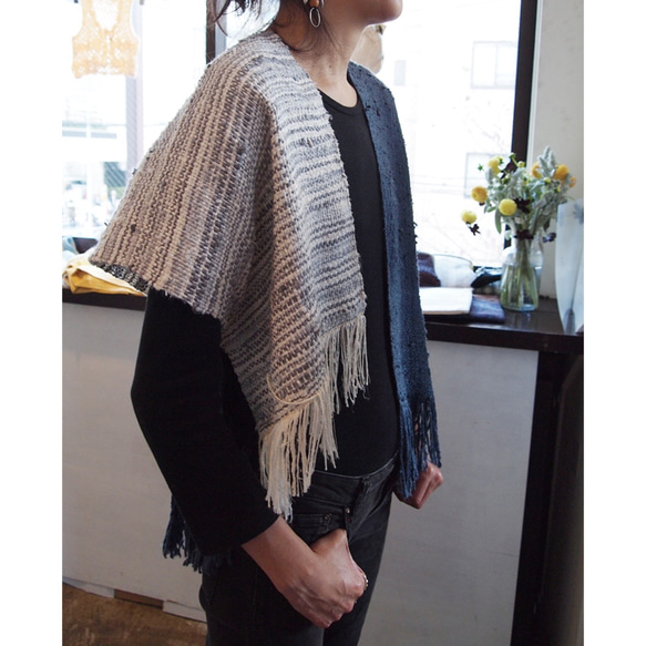 Yarn dyed × overdyed『kibiso』poncho(short) 4枚目の画像