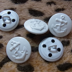 イカリマーク　メタルボタン　15ｍｍ　白　3個入り 2枚目の画像