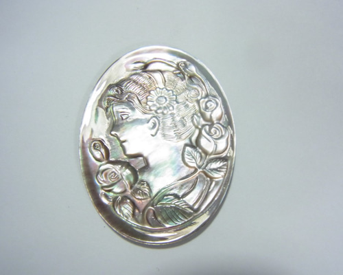 1 カメオ、ブローチ等加工用の黒蝶貝 その他素材 ロング・ショット