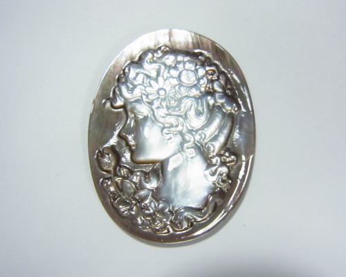 ☆黒甲　本鼈甲　黒蝶貝　シェルカメオ　2WAYブローチ 4 カメオ、ブローチ等加工用の黒蝶貝 その他素材 ロング・ショット