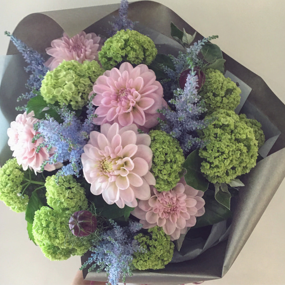 季節のお花のOrderBouquet 1枚目の画像