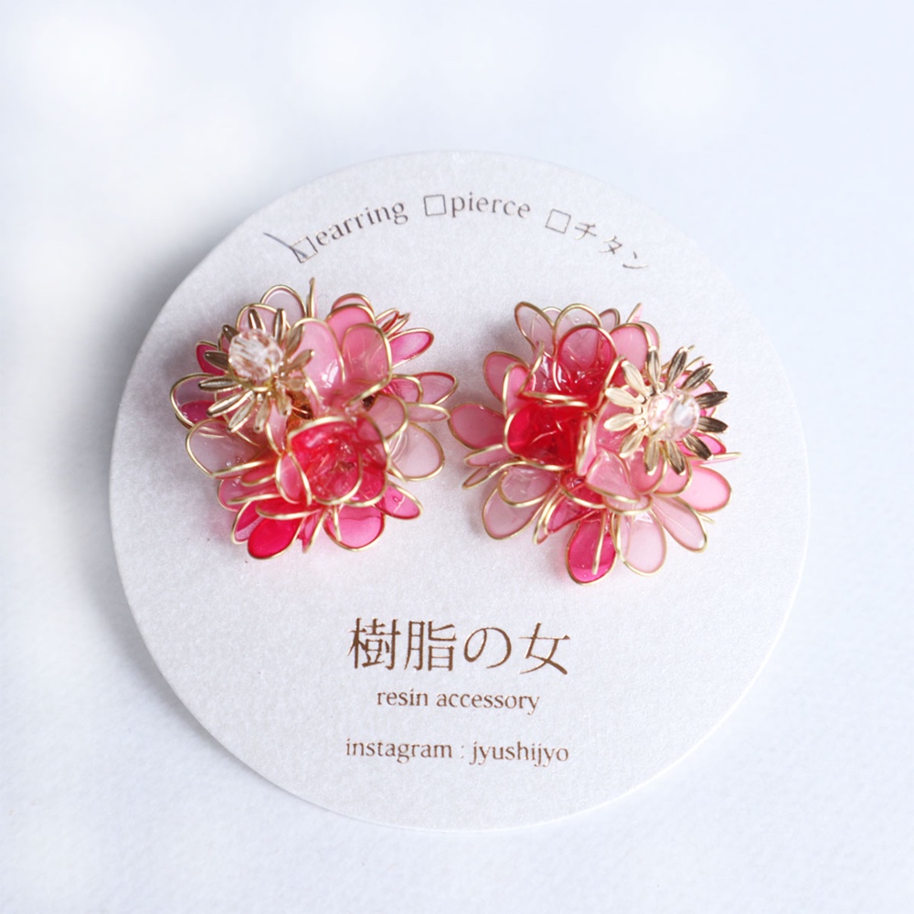 紫陽花の花耳飾り　ピンク