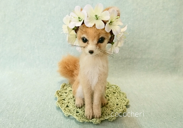 花冠のフェネックキツネさん 羊毛フェルト 羊毛フェルト cococheri