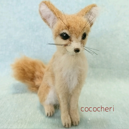 甘可愛いフェネック 羊毛フェルト ハンドメイド ぬいぐるみ 海外作家様 キツネ 甘可愛いフェネック 羊毛フェルト ハンドメイド ぬいぐるみ 海外作家様