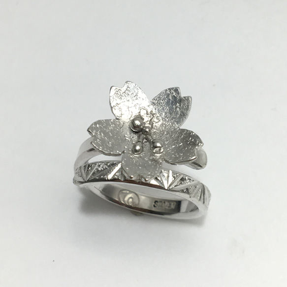 No.225 Cherry blossom ring. 2枚目の画像