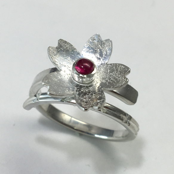 No.248 Beautiful ruby cherry blossom ring. 5枚目の画像
