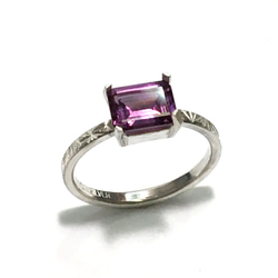 No.252  Beautiful purple square ring. 2枚目の画像