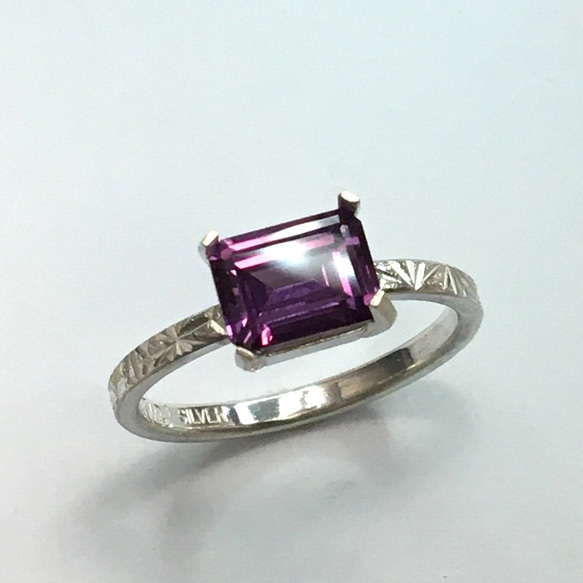 No.252  Beautiful purple square ring. 3枚目の画像