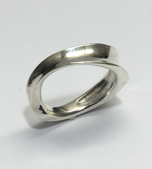 No.267  Wavy ring 1枚目の画像