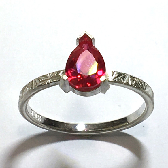No. 266 Beautiful Ruby Drop Ring. 1枚目の画像