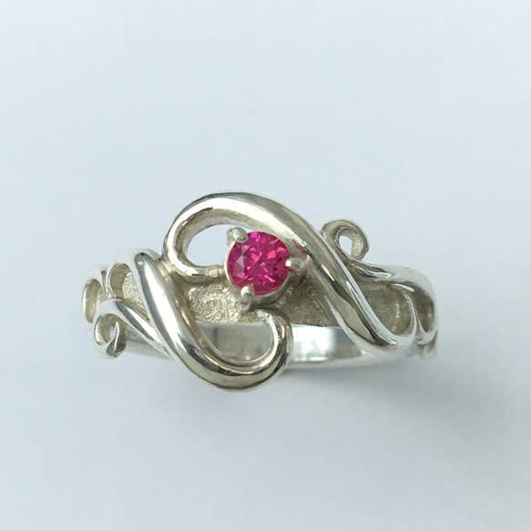 No.85 Ruby ring dressed in karakusa. 2枚目の画像