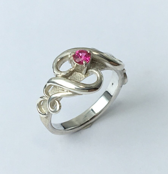 No.85 Ruby ring dressed in karakusa. 3枚目の画像