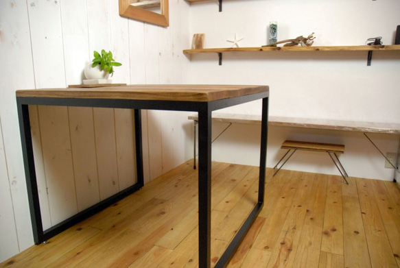 ☆ アイアンフレーム　杉無垢材　古材風　カフェテーブル　ｃａｆｅ　ｔａｂｌｅ　木色選択可 ☆ 2枚目の画像