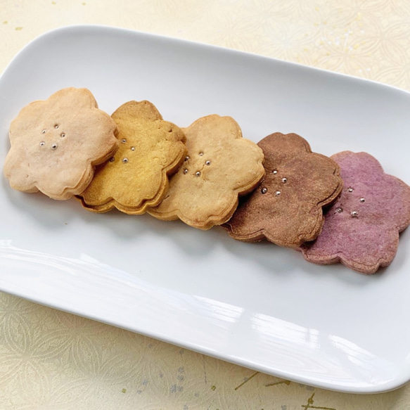米粉のさくらクッキー５枚セット（バニラ・紫いも・かぼちゃ・ココア・キャラメル味） 2枚目の画像
