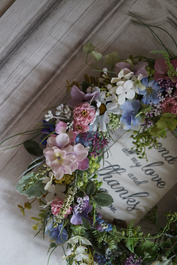 春の庭から〜: 淡いブルーの紫陽花とラベンダーピンクのミニ薔薇のwreathe 5枚目の画像