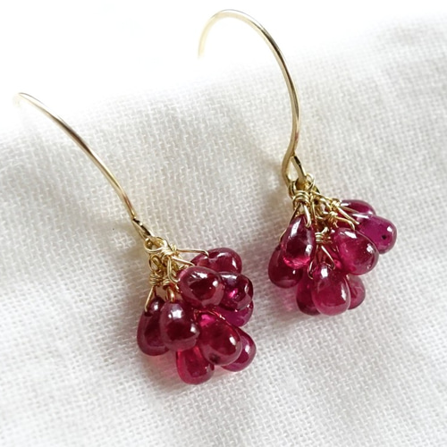 14kgf・天然石】ルビーの房ピアス（S1）・イヤリング変更可  