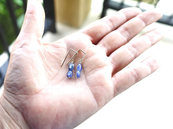 【14kgf·天然石材】藍寶石耳環A·耳環·無孔皮帶多變 第4張的照片