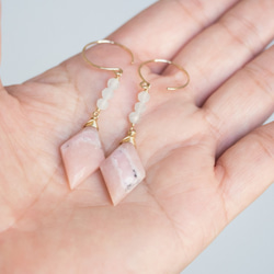 [14kgf，天然石]鑽石形狀的粉紅色蛋白石和海藍寶石穿孔耳環可以更換 第5張的照片