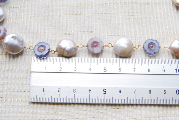 捷克花珠和硬幣珍珠長項鍊紫色 14kgf 第5張的照片
