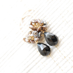 黑色尖晶石和罌粟珍珠尖耳環14kgf 第3張的照片