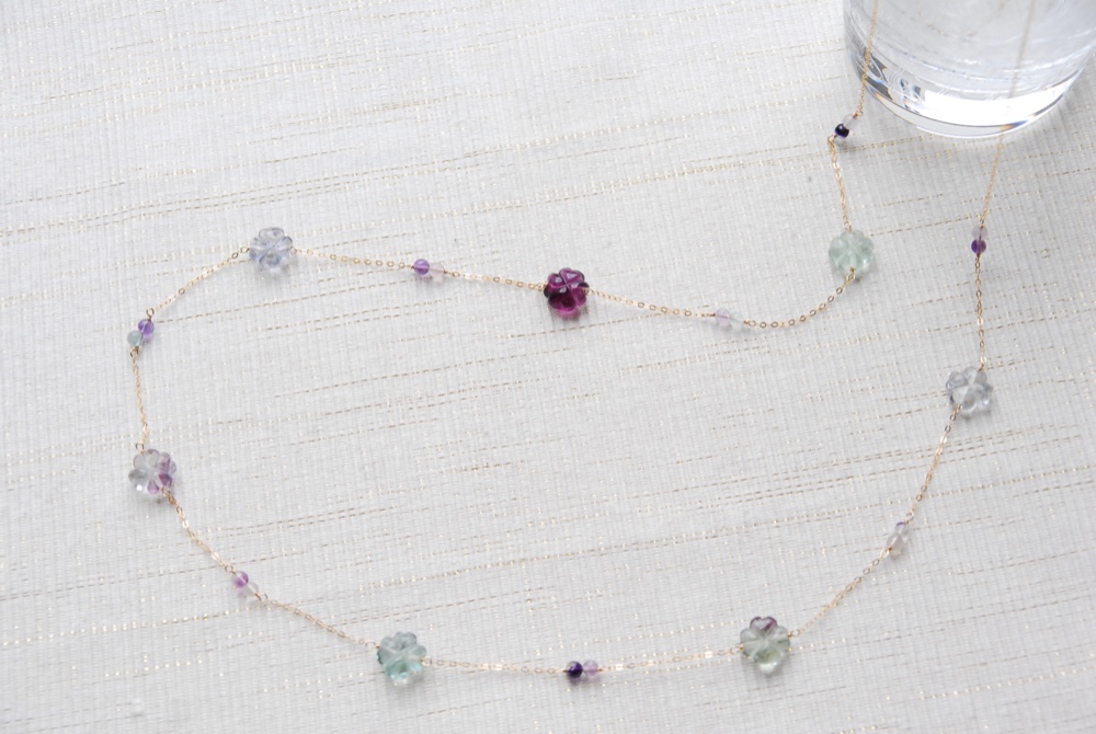 フローライトクローバーのロングネックレス　１４kgf