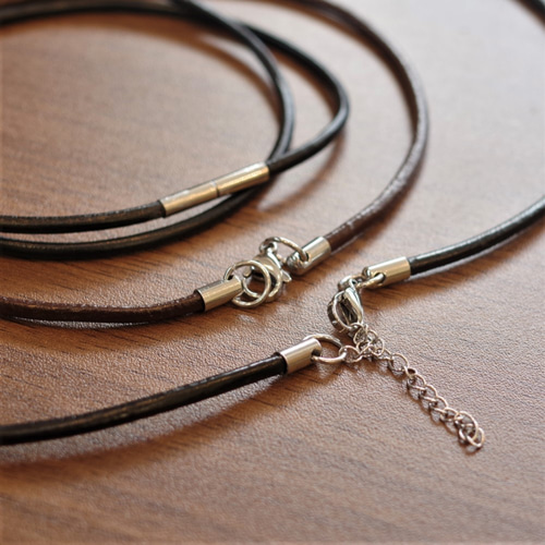 留め具：ネジタイプ】本革と医療用ステンレで安心・安全☆シンプルな