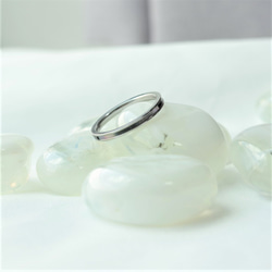 レインボーブラックシェルリング   肌に安心 アレルギーフリーなサージカルステンレス 刻印 名入れ ご褒美 6枚目の画像