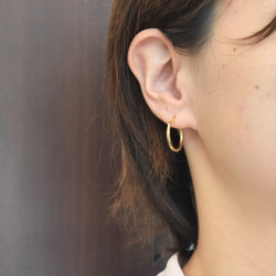 【ピアス500円セール】大人気ワンタッチフープピアス20㎜ 金属アレルギーの方に＊安心・安全 サージカルステンレス 3枚目の画像