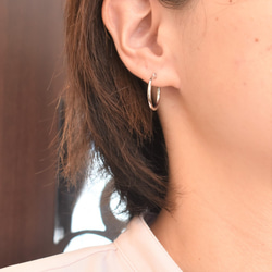 【ピアス500円セール】大人気ワンタッチフープピアス20㎜ 金属アレルギーの方に＊安心・安全 サージカルステンレス 4枚目の画像