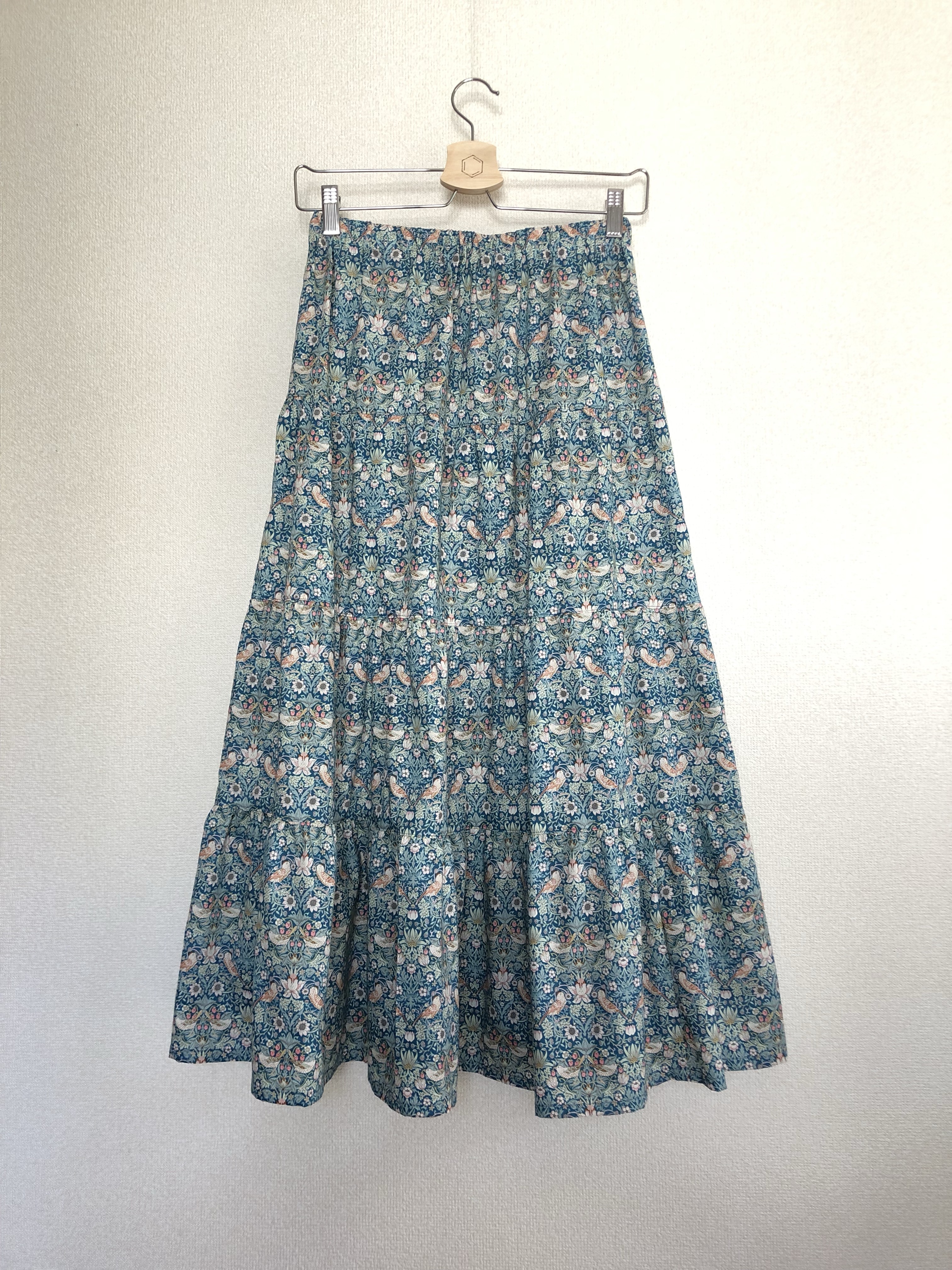 ストロベリー・シーフ  ティアードスカート