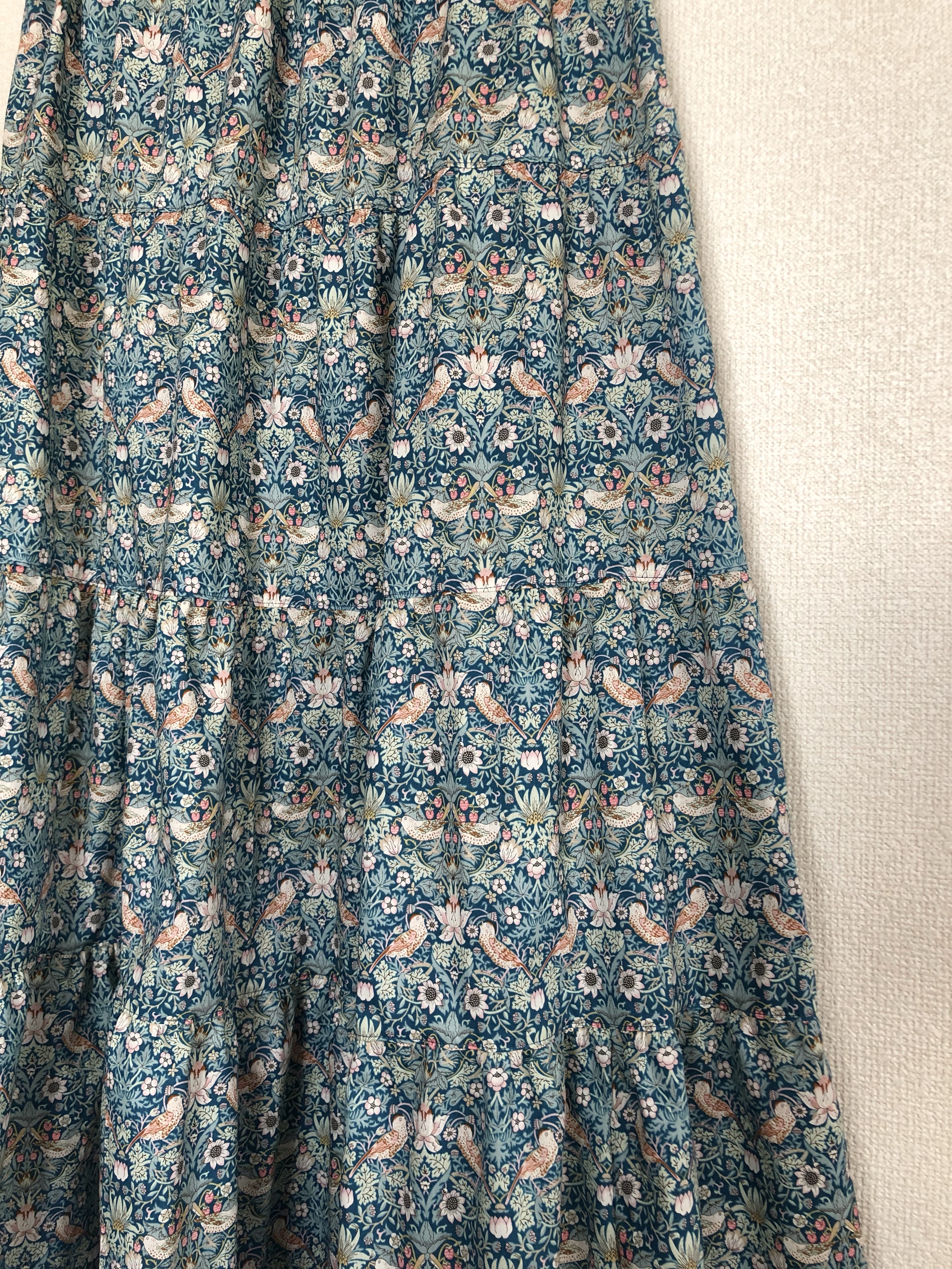 ストロベリー・シーフ  ティアードスカート