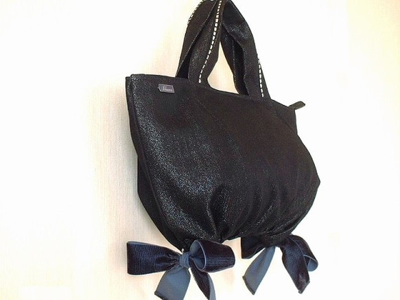 ラメMixデニム ベルベットリボンのトートバッグ・ブラック 1枚目の画像