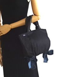 ラメMixデニム ベルベットリボンのトートバッグ・ブラック 4枚目の画像