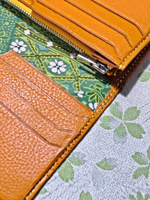 ミシン仕立て長財布「黄緑華」 4枚目の画像