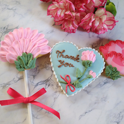 母の日フード2025」カーネーションのアイシングクッキー 白砂糖不使用