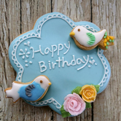 「お誕生日・記念日にも！」 身体に優しい！ 「大きなお花の小鳥付きアイシングクッキー」 4枚目の画像