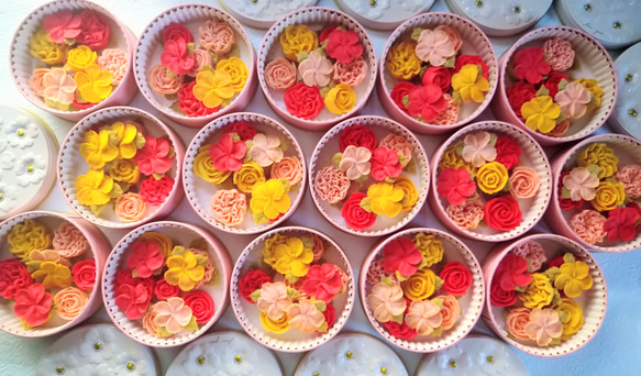 あんフラワークッキー！花グルメ　食べられるお花！プレゼントにも。餡子のお花。※グルテンフリーお花のクッキー缶 5枚目の画像