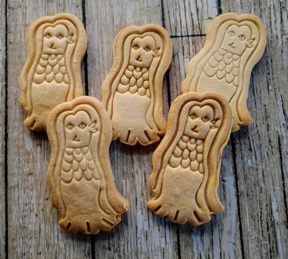 アマビエの型抜きクッキー「白砂糖不使用・身体に優しいクッキー ウィルス沈静化を祈って※アレルギー対応可能※ハート付き可能 3枚目の画像