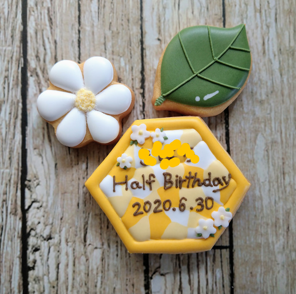 ミツバチさんのアイシングクッキー「身体に優しいアイシングクッキー」白砂糖不使用・お誕生日や出産祝い、プレゼントにも 3枚目の画像