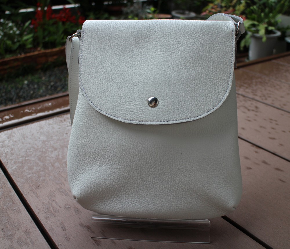 お出かけのお供に軽～いポセット‼