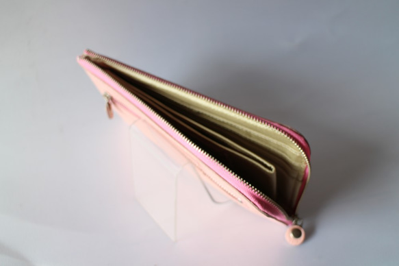 イタリアンレザー　ピンクの長財布 3枚目の画像