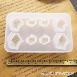 レジン用 クリスタル 宝石 氷 シリコンモールド 型 (1個) / モールド 型 シリコン オルゴナイト 鉱物 2枚目の画像