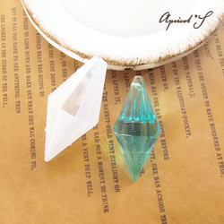 レジン用 ② 立体 菱形 ペンデュラム シリコン モールド 型 （1個） / モールド シリコン オルゴナイト 宝石 1枚目の画像