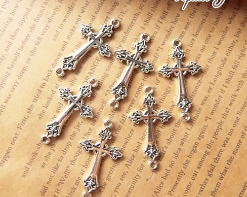 k14 十字架チャーム イエス像付き Amazon.co.jp: KitBeads 10個 18K 純金メッキ 十字架チャーム