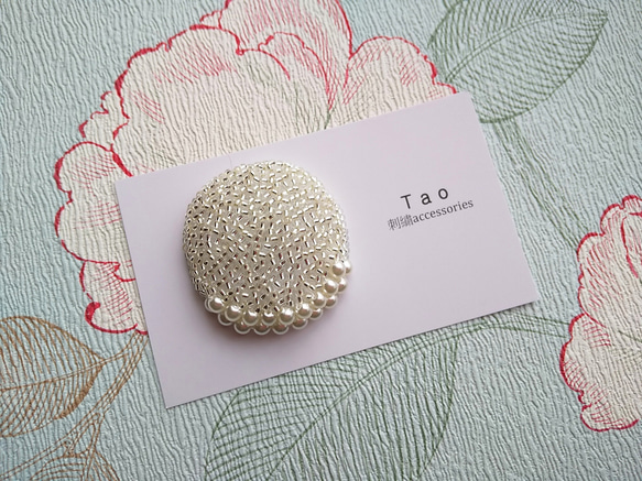 刺繍ブローチ　Circle　White 3枚目の画像